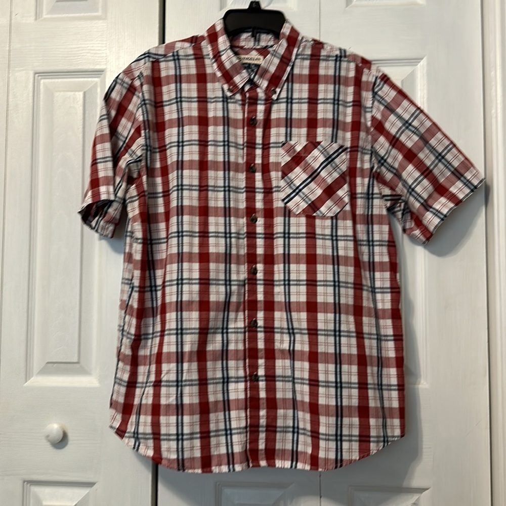 Magellan Outdoors Classic Fit Men’s Button Down Shirt, Size large